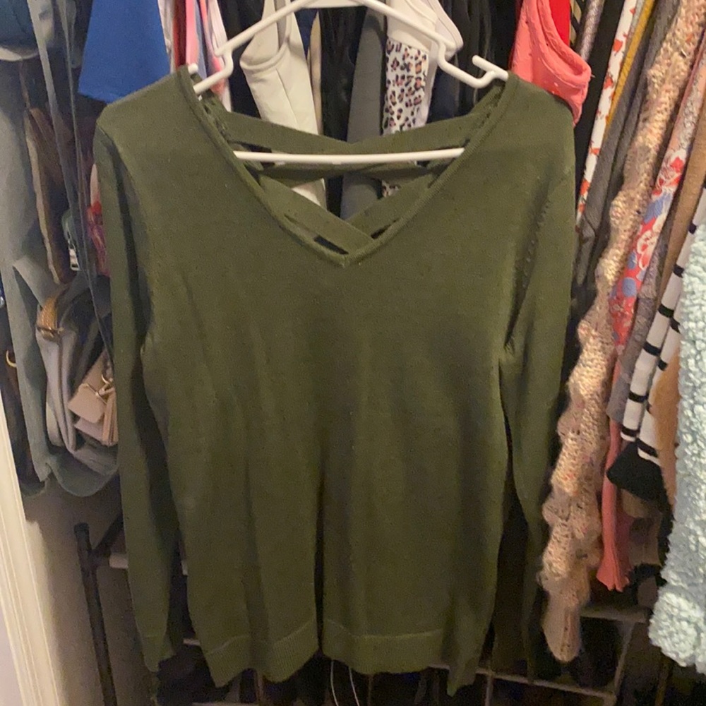 Women’s thin sweater top